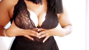 petit massage des seins oulalaaa