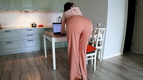 My hot stepmom with nice ass seduces me, craving my cock. She gives me a blowjob and bends over, begging me to pound her pussy