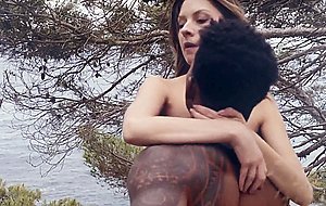 Frolicme, rebecca volpetti, honey hike