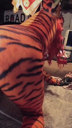 Butt Girl Tiffany Ciskiss Cosplay Tigra Pt 2 Femboy Fucking Huge Toys