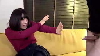 #4 悪質シロウトナンパ 5 お願い！素股してくれませんか？カチカチ生チ●ポが直接アソコに擦れて思わず濡れちゃう女の子 ぬるぬるワレメにツルっと生挿入！