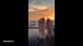 “EARLY MORNING DASH FEET”