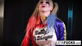 Suicide Club Leya takes a massive pole and fills her hole