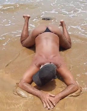 Ladysilva Crossdresser Bikini on the Beach What a Hot Ass 06