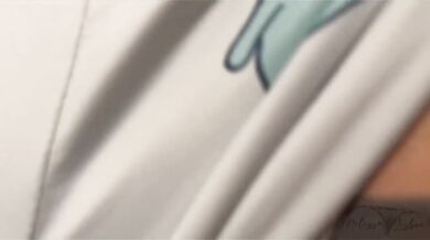 Vespera de ano novo e a loja estava aberta 24hr, e a putinha querendo foder no banheiro sem se importar se fomos pegos no flagra