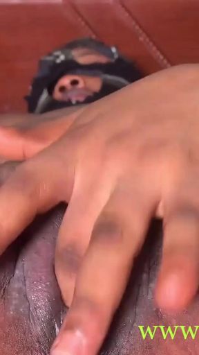 masturbating my clit in the hostel   Clip 2