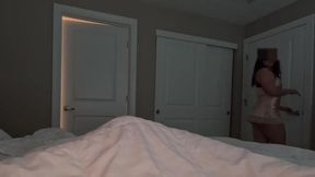 Stepson seduces his mom for a steamy bedtime encounter