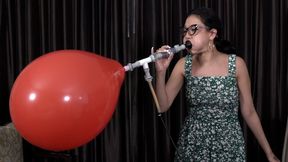 Miss Mia Tries Her First BTP (MP4 - 720p)