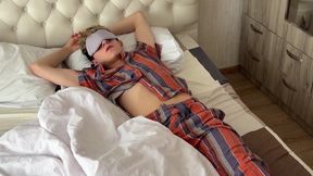 Woke up the Guy Blowjob, Sucked the Guy&#039;s Big Dick After Which He Entered Me and Brought Me to Orgasm, Finished in the Ass