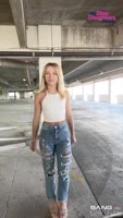 Emma's Bubbly Ass Gets Crashed in a Wild Roadhead
