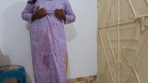 Desi girl vabi single poss hottest real video