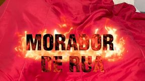 morador de rua estava passando fome e pediu um prato de comida pra um cara na rua levou pra casa deu um banho e comeu o cara como agradecimento part 1