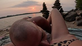 Exhibitionist couple on a French beach enjoys the sunset - Alma Sol squirts repeatedly in public