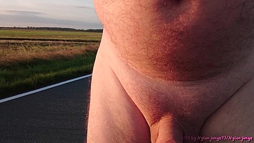 Exhibitionist am frühen Morgen