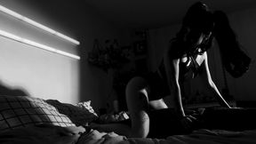 Smoking Face Sitting