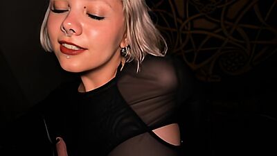 I'm too horny! Fuck me, please! ?