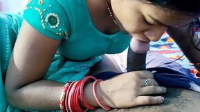 Desi bhabhi sucked boyfriend&#039;s Hindi audio