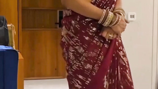 Rajasthan hotel woman and waiter Viral video