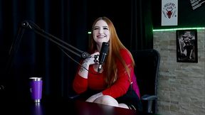 Gosta do exibisionismo, sua posi&ccedil_&atilde_o preferida &eacute_ ficar de 4, n&atilde_o gostou de fazer sexo anal, e foi para o motel fazer suruba - Ingridi Vict&oacute_ria (SHEER/RED)