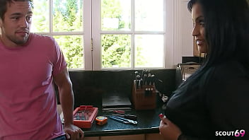 Curvy Latina Mature Wife Sophia Lomeli seduce the Worker Boy to Cheating Fuck