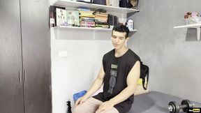 Spanish flexing muscle guy gets destroyed by his own toy