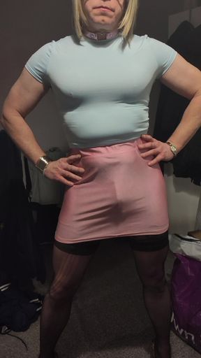 Holly&#039;s got a bulge in her mini skirt