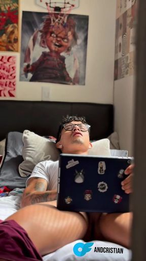 Colombian Masturbating! While Watching Porn on His Tablet