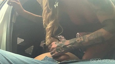 O ZAP FALHOU E O APP PERDEU A ROTA, COM ISSO ELE FICOU ME COMENDO DENTRO DO CARRO ATÉ TUDO VOLTAR