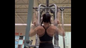 Lat Pull-Downs Improves Upper Body Strength evansfitnessclub Augusta, Georgia #latpulldown #latpulldowns #back #bac ...