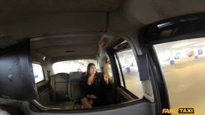 Fuck big tits in taxy