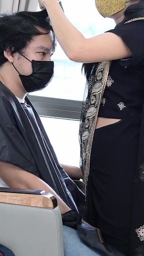 Desi Barber Girl While Hair Cutting Turned Extremely Horny