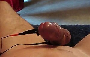 Huge hands free cum shot (electro stimulation)