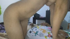 solo puedo decir que mi vecina es una diosa