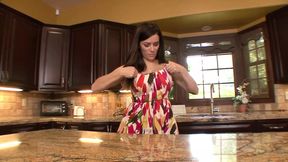 Elexis Monroe and Taylor Vixen are sapphics penetrating each