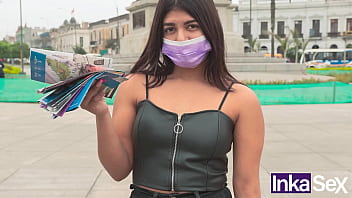 Venezolana sumisa de 18 a&ntilde_os recibe su primera perforada anal en las calles de Lima