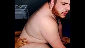 Novinho Otaku Goza No Meu Cuzinho (COMPLETO) Nerd magro comendo gordinho