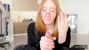 Mysaaat Loves To Suck A Dick And Get A Cumshot