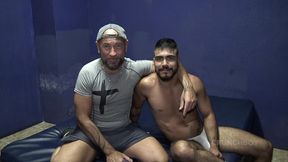 sex bareback in backroom at open mind club barcelone