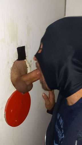 Gloryhole fun with a begginer