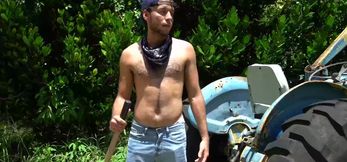 Muscular Stepbro Jay Seab Gets a Wet BJ