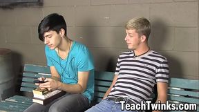 Twinks Kayden Daniels and Jae Landen anal pound in classroom