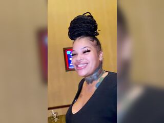 Thick Red Bone Creamislife From Chicago Visits Vegas In Search Of Better Shlong Than Her Baby Daddy