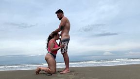 transando em publico na praia com a gostosa da camila vegas completo