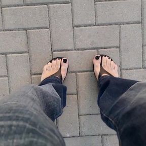 feet