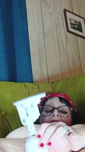 Big T Puts a Hurting and Shes a Squrting