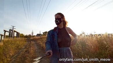 Lustful teen flashed her pussy in the public industrial area