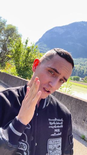 Rafou walks around and shows himself shirtless