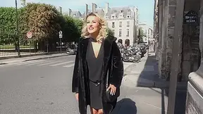 Lilou, 23, the explosive return of the anatomical bomb!