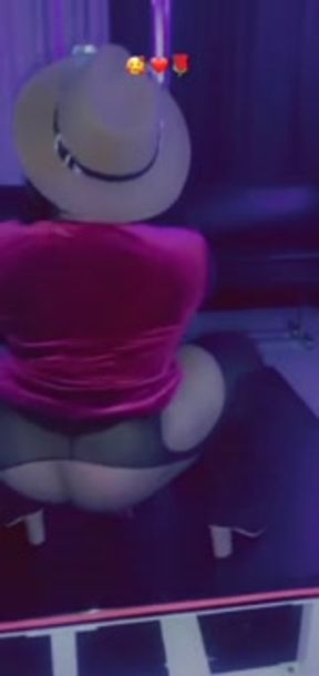Some swingers club fun