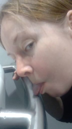 Anal Fisting, Gape, Lick Floor in the Modern Electric Train